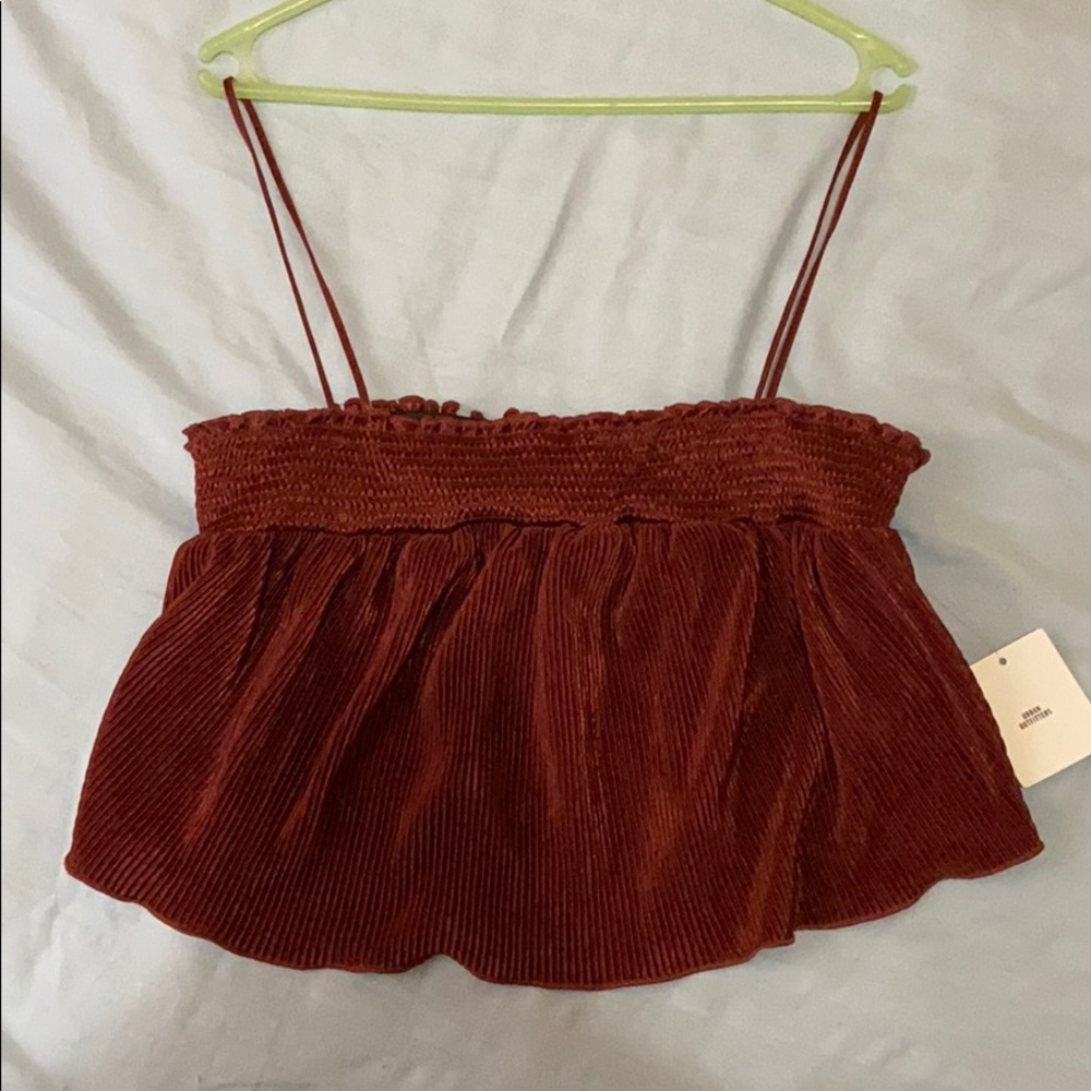 Urban outfitters crop wine/bord top